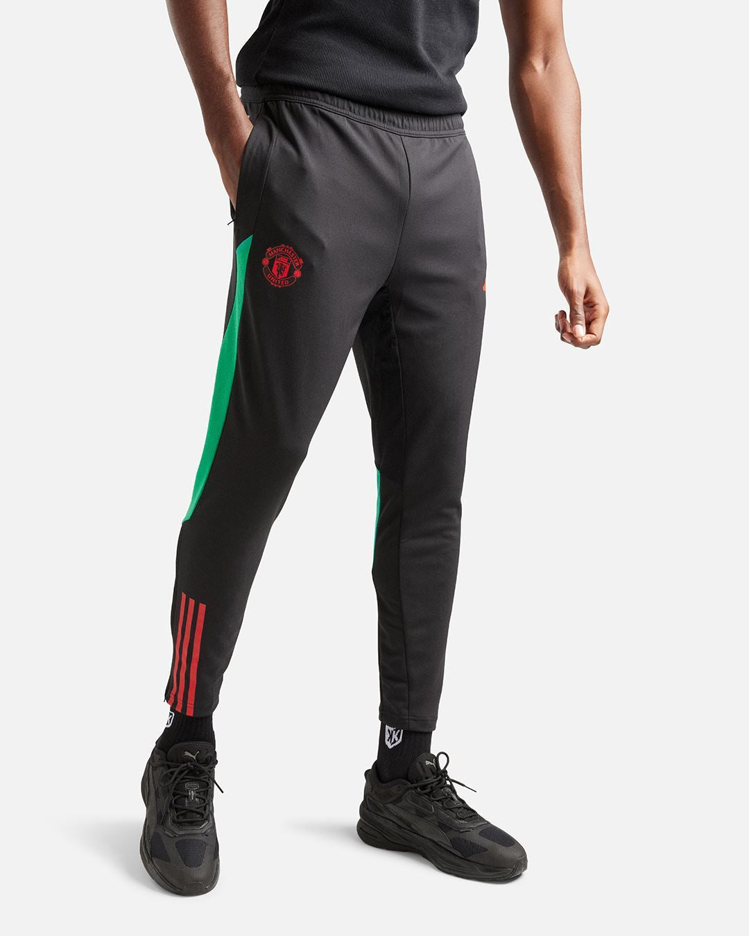 Pantalon d'entrainement Manchester United - Noir/Rouge/Vert