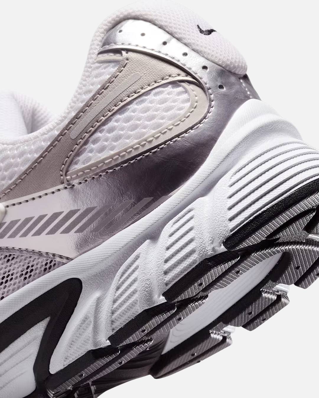 Chaussures Nike V5 RNR - Gris